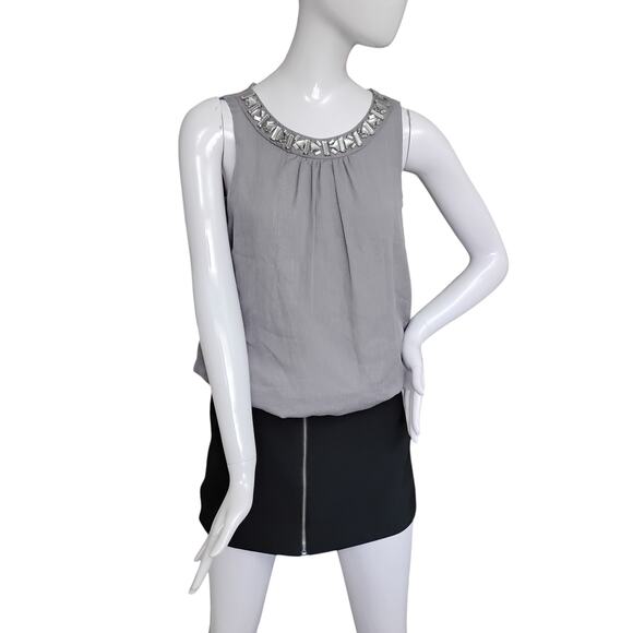 IZ Byer Blouse Size XS Gray Plisse Silver Threading Sleeveless Fully Lined NWT - Picture 3 of 12